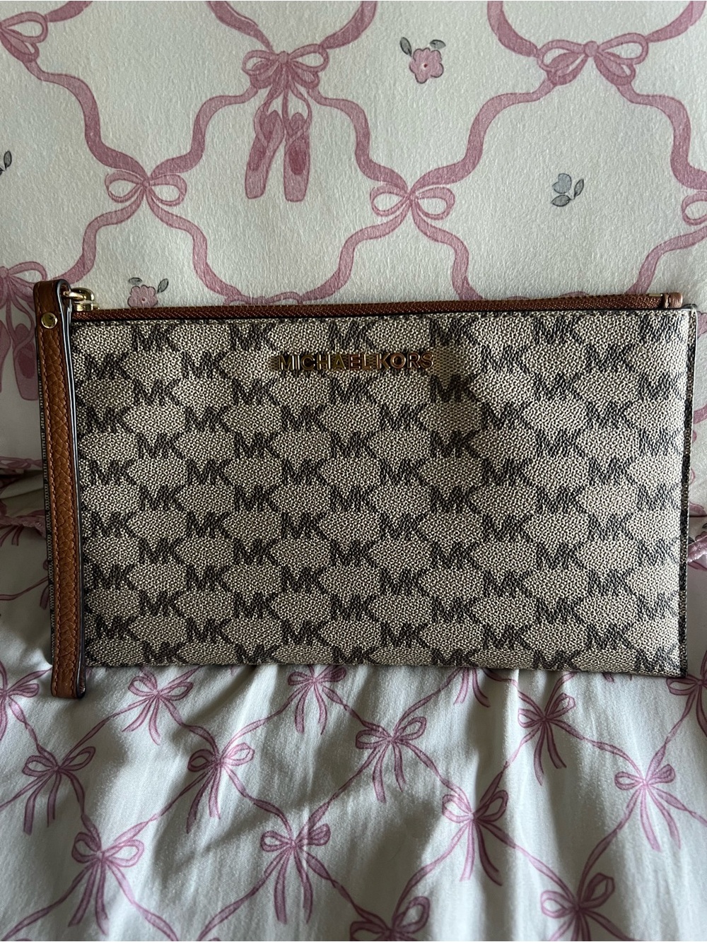 Michael Kors clutch